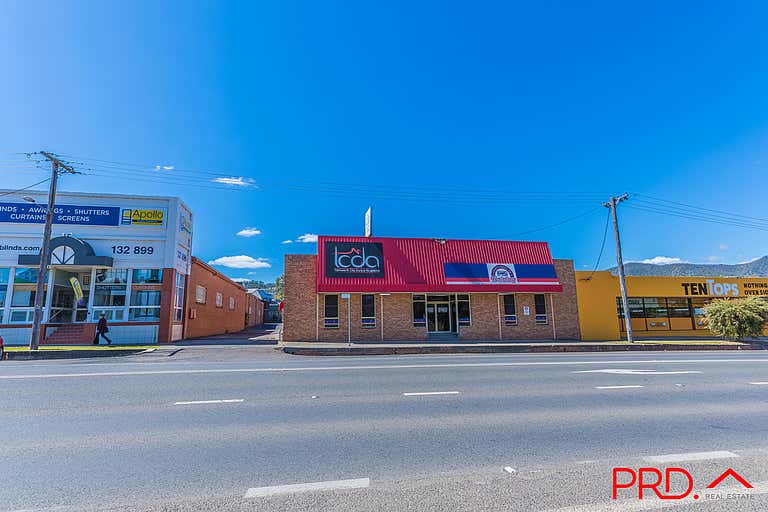 2/172 Peel Street Tamworth NSW 2340 - Image 1