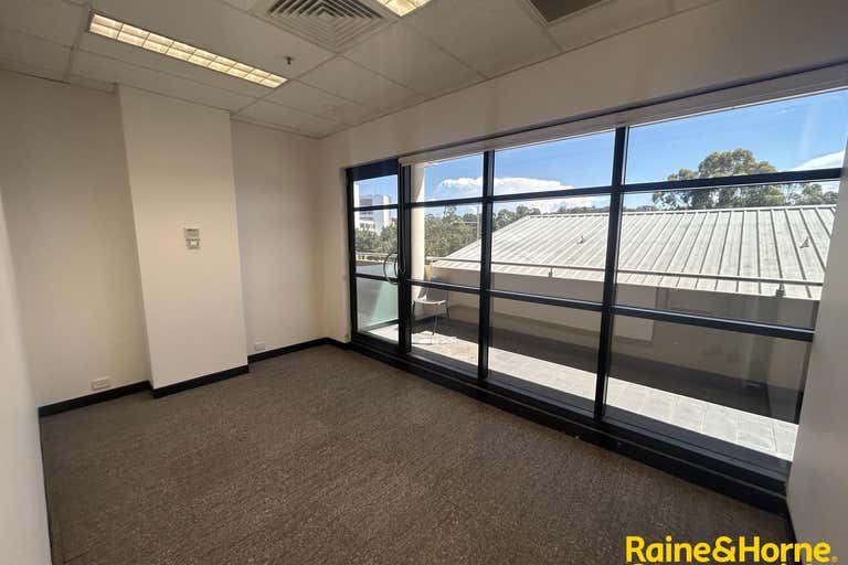 Suite 16, 42 Parkside Crescent Campbelltown NSW 2560 - Image 4