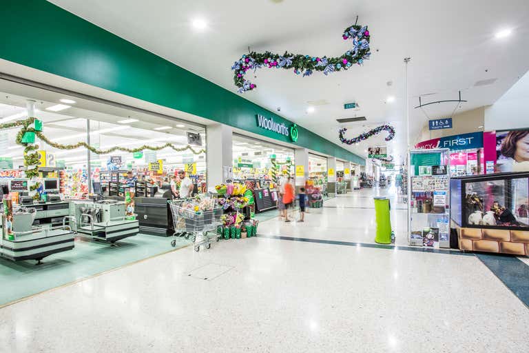 Emerald Village Shopping Centre, 51-57 Hospital Road Emerald QLD 4720 - Image 4