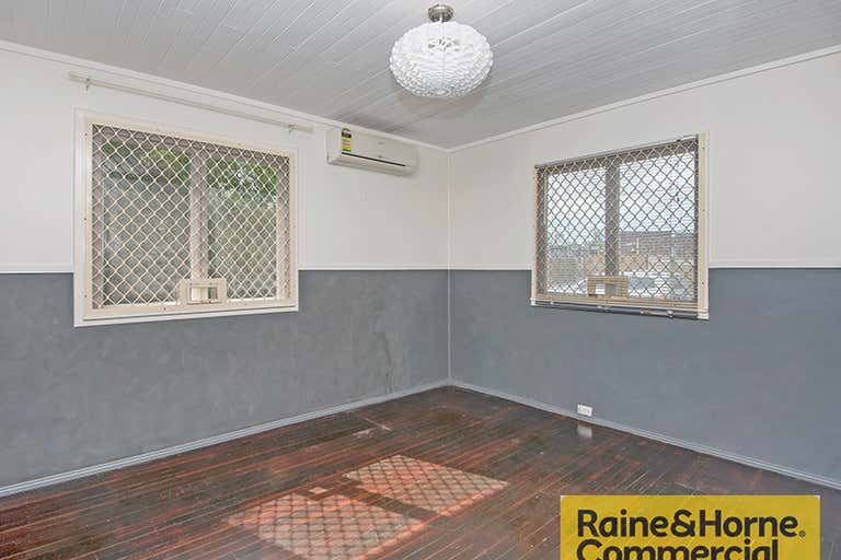 11 Goodfellows Road Kallangur QLD 4503 - Image 4