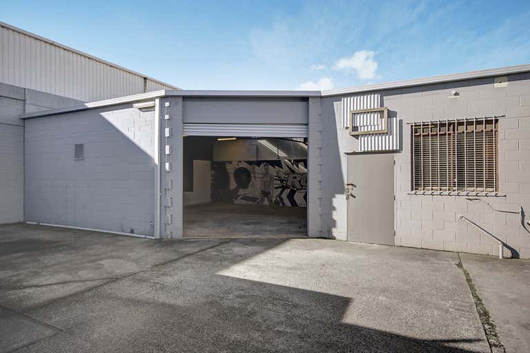 4/5 Dowsett Street South Geelong VIC 3220 - Image 1