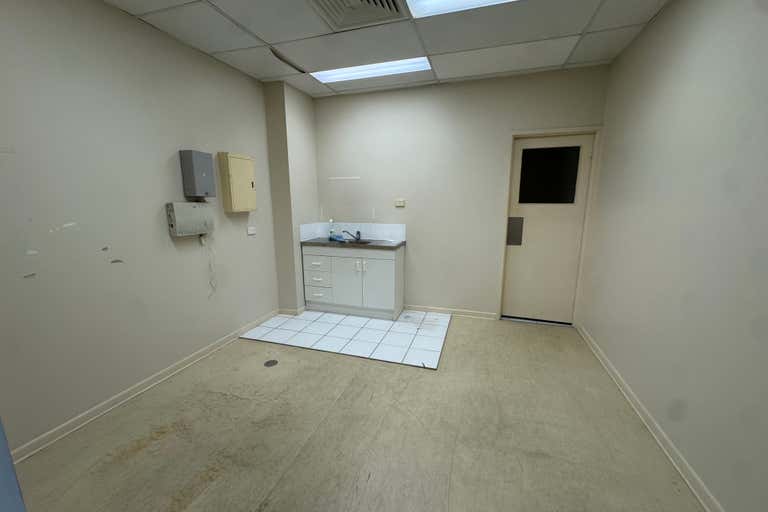 5/11-19 Chancellor Village Boulevard Sippy Downs QLD 4556 - Image 4