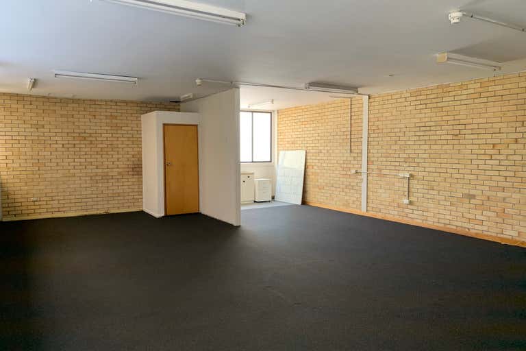 Suite 5, 212-214 Victoria Street Taree NSW 2430 - Image 3