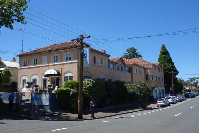 Hotel Blue and Conference Centre , 88-90 Lurline Street Katoomba NSW 2780 - Image 3