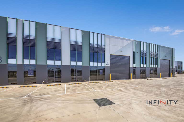 4/4 Amherst Drive Truganina VIC 3029 - Image 2