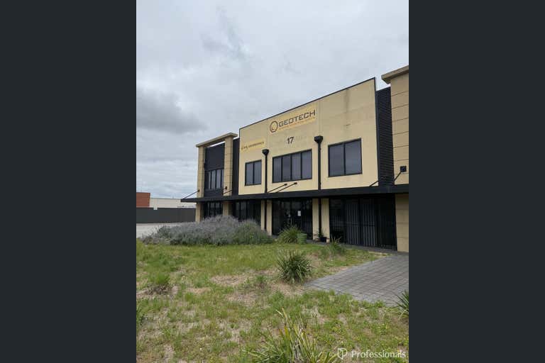 17 Oxleigh Drive Malaga WA 6090 - Image 2