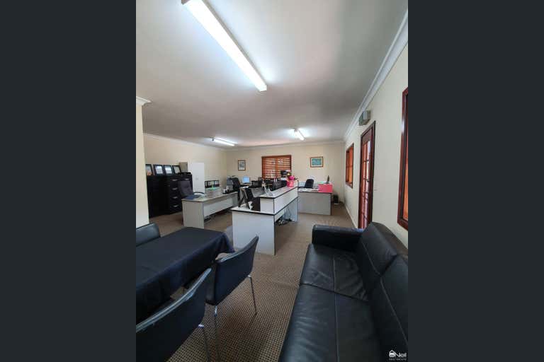 Unit 5, 1 Soldiers Road Roleystone WA 6111 - Image 4