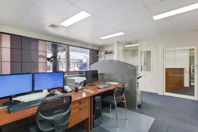 1/49 Bolsover Street Rockhampton City QLD 4700 - Image 2