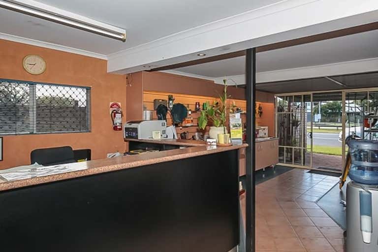 240 Spence Street Bungalow QLD 4870 - Image 3