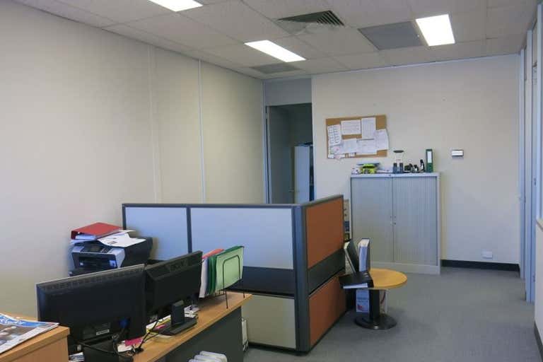 2/419 Bay Street Brighton VIC 3186 - Image 2