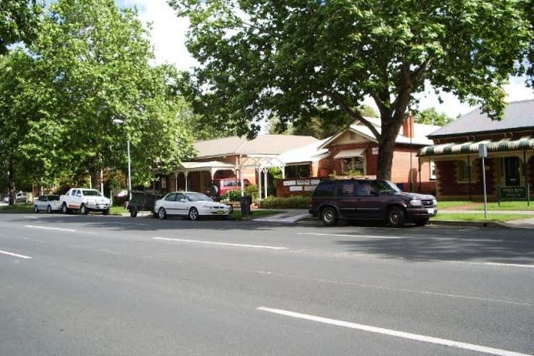 4, 452 Swift Street Albury NSW 2640 - Image 2