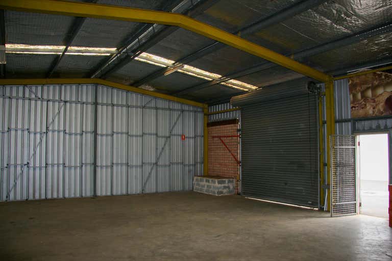 Unit 6, 90 King Road East Bunbury WA 6230 - Image 1