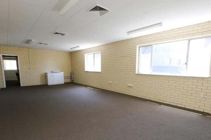 Unit 1, 40 Tompson Street Wagga Wagga NSW 2650 - Image 2