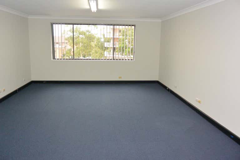 suite 3, 575 President Avenue Sutherland NSW 2232 - Image 1