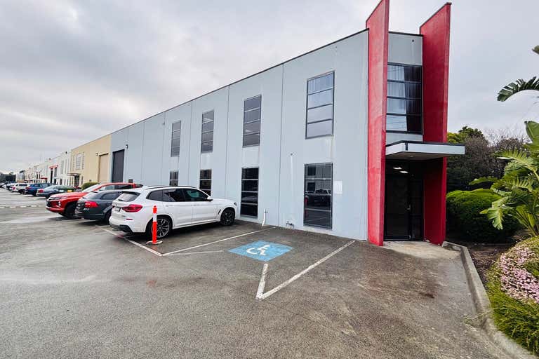 1/21 Barry Street Bayswater VIC 3153 - Image 1