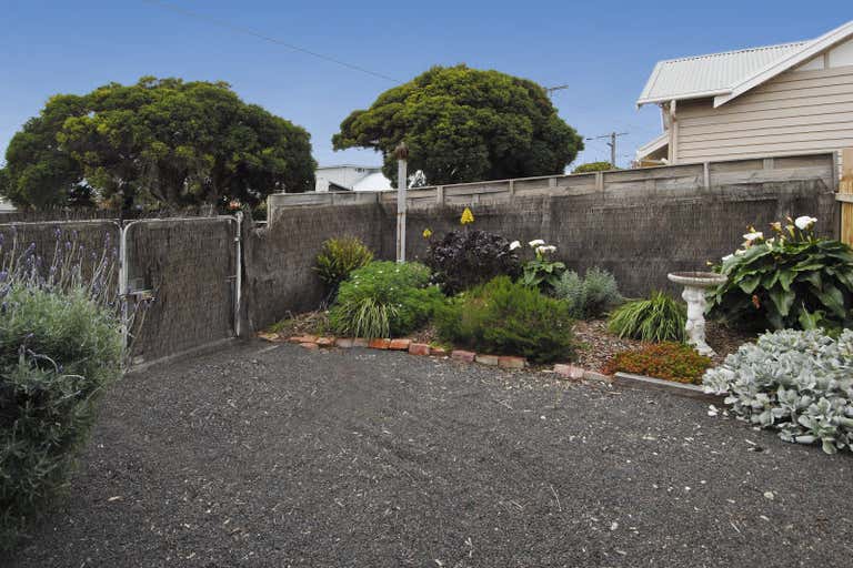 59 St Albans Road East Geelong VIC 3219 - Image 3