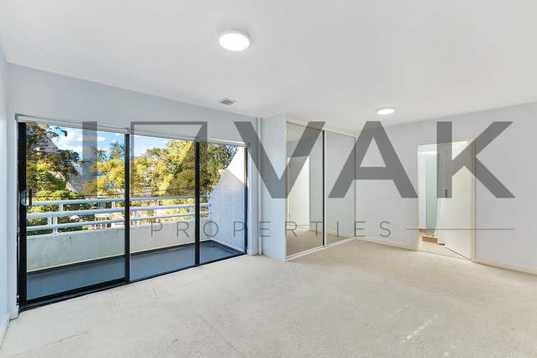 LEASED BY MICHAEL BURGIO 0430 344 700, 727D Pittwater Road Dee Why NSW 2099 - Image 4