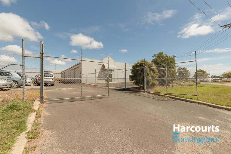 1/11 Harries Way Pinjarra WA 6208 - Image 1