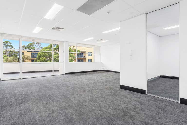 3.02, 25 Solent Circuit Norwest NSW 2153 - Image 1