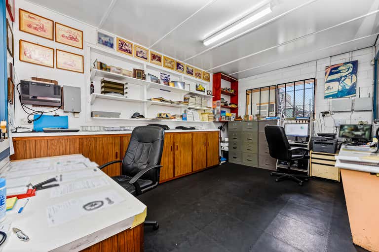 19 Treforest Drive Clayton VIC 3168 - Image 4