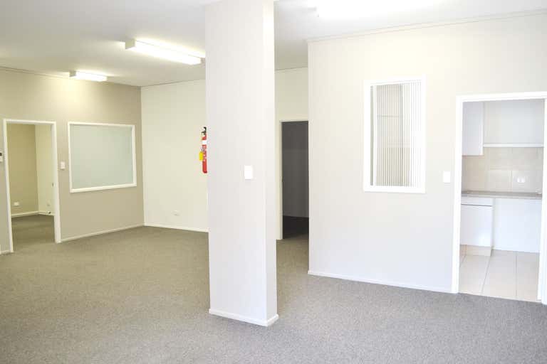 Unit 11, 131-135 Old Pacific Highway Oxenford QLD 4210 - Image 4