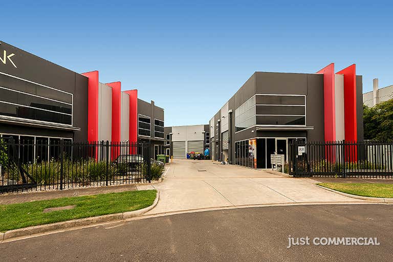 8/88 Wirraway Drive Port Melbourne VIC 3207 - Image 1