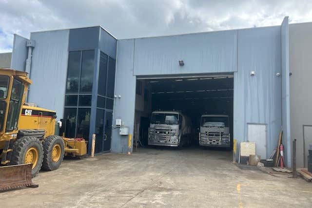 33  Loop Road Werribee VIC 3030 - Image 2