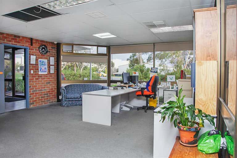 25 Heath Street Lonsdale SA 5160 - Image 3