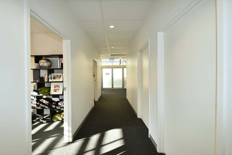 Suite 1.17/90 Goodchap Street Noosaville QLD 4566 - Image 4