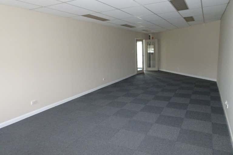 Suite 20a, 100 Old Pacific Highway Oxenford QLD 4210 - Image 2