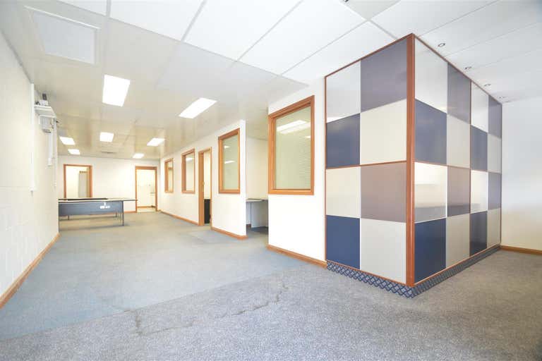 Unit 5 Offices/11 Kinta Drive Beresfield NSW 2322 - Image 2