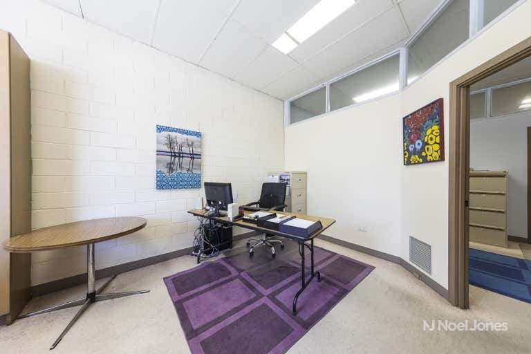 30 Collins Place Kilsyth VIC 3137 - Image 4