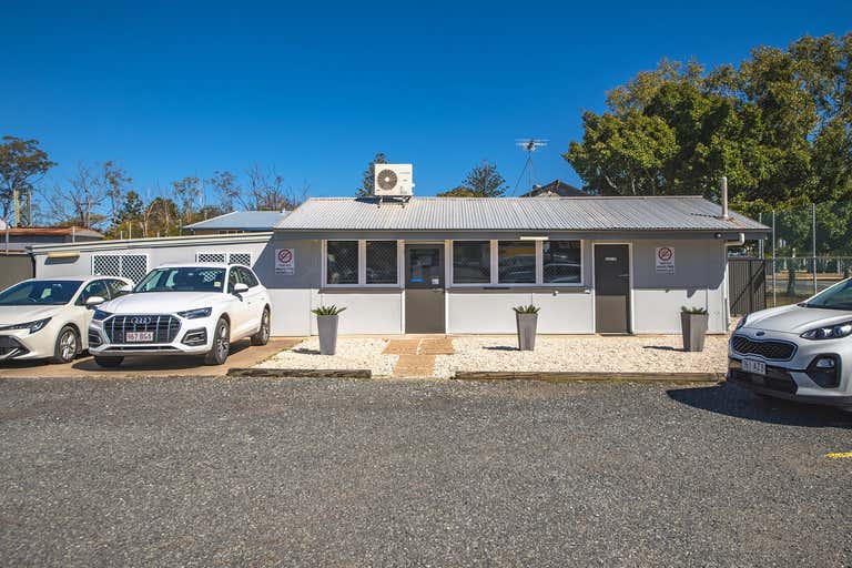 115-119 Canoona Road West Rockhampton QLD 4700 - Image 4