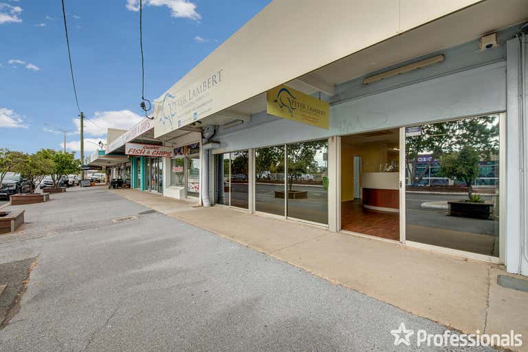 3/111 Toolooa Street South Gladstone QLD 4680 - Image 2