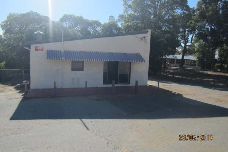 201 South Western Highway Armadale WA 6112 - Image 1