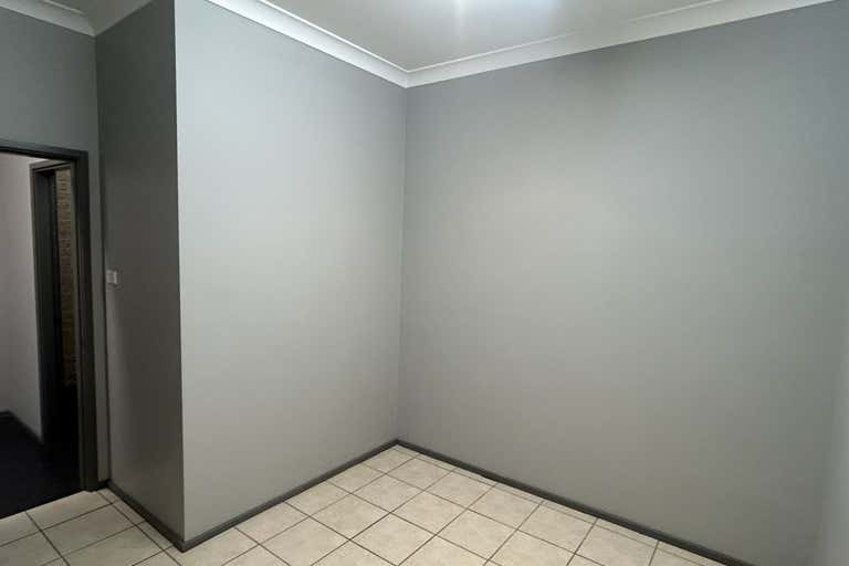 Unit 5/67 Jacaranda Avenue Bradbury NSW 2560 - Image 4