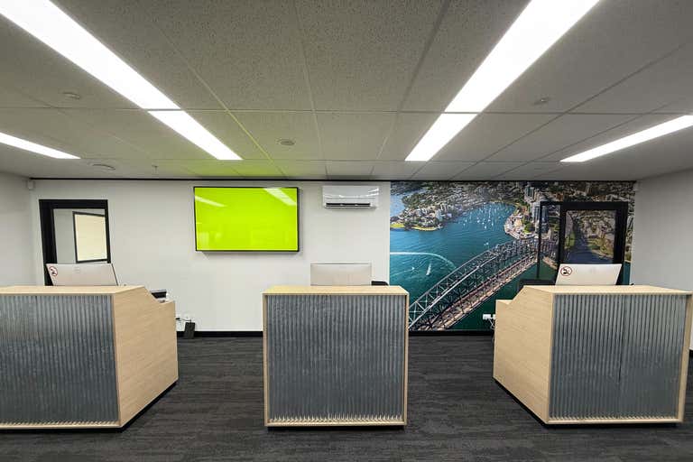 Prime 85sqm Airport-Adjacent Office & Car Wash Facility - Image 3