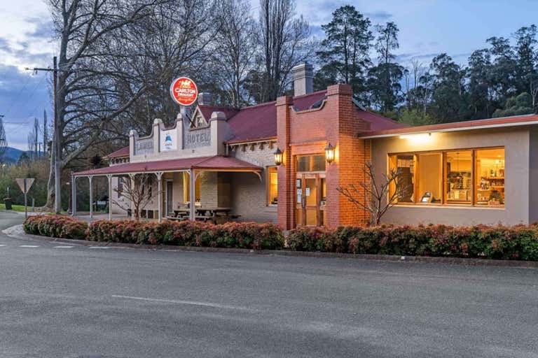 Mitta Pub, 5557 Omeo Highway Mitta Mitta VIC 3701 - Image 1