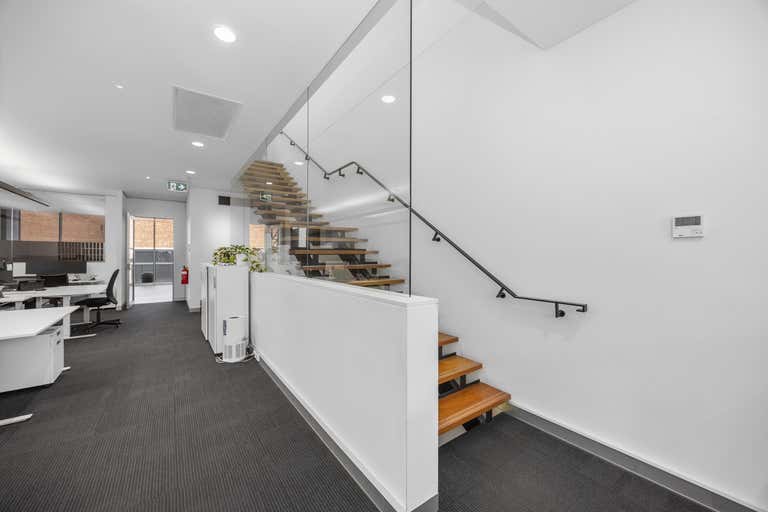 132 CHESTNUT STREET Richmond VIC 3121 - Image 3