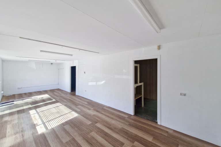 Shop, 2/8-10 Boat Harbour Drive Pialba QLD 4655 - Image 4