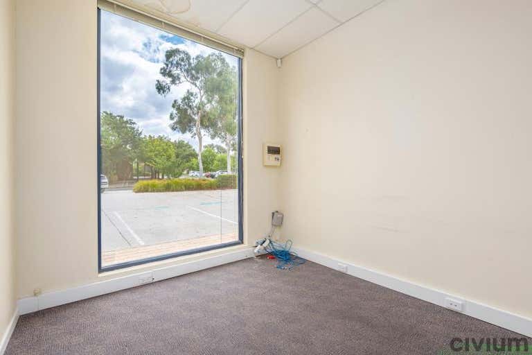 Unit  3, 6 Montford Crescent Lyneham ACT 2602 - Image 2