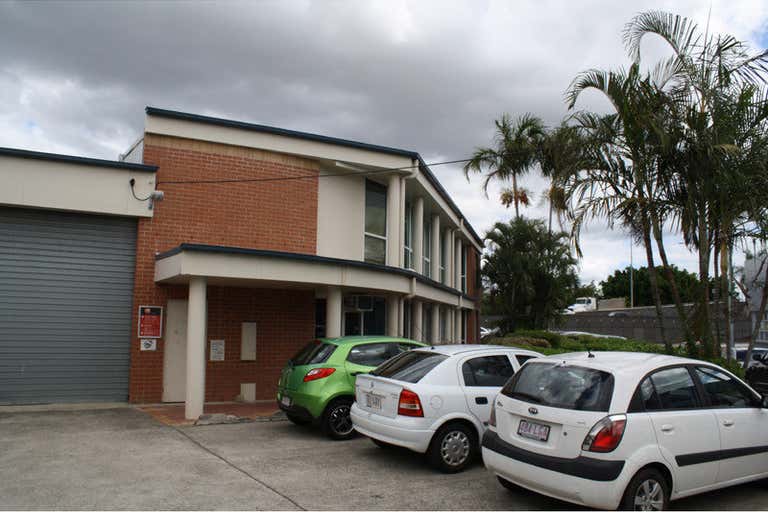 15 Nariel Street Albion QLD 4010 - Image 1