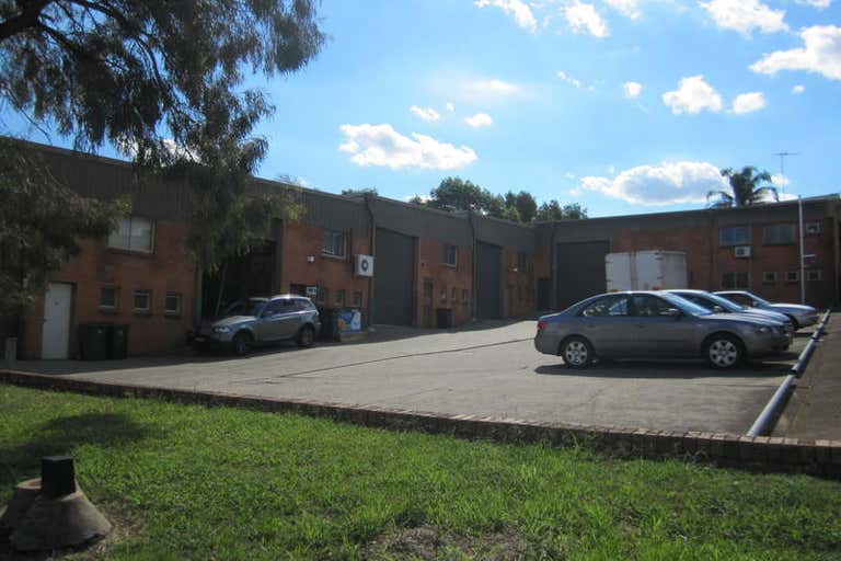 2/26 Stanley Street Peakhurst NSW 2210 - Image 2