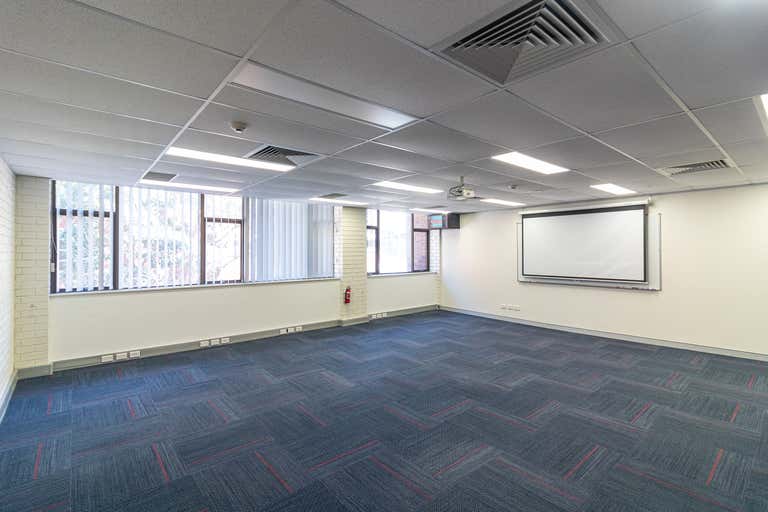 Level 1, 12-14 Wentworth Street Parramatta NSW 2150 - Image 4