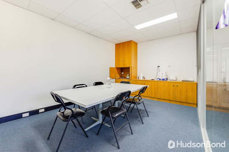 10/13 Walkers Road Doncaster VIC 3108 - Image 3