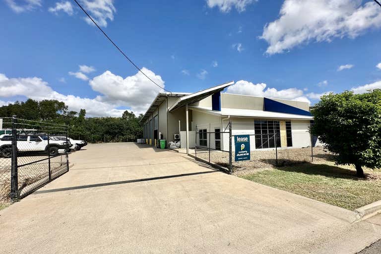 Unit 1, 34-36 Auscan Crescent Garbutt QLD 4814 - Image 1