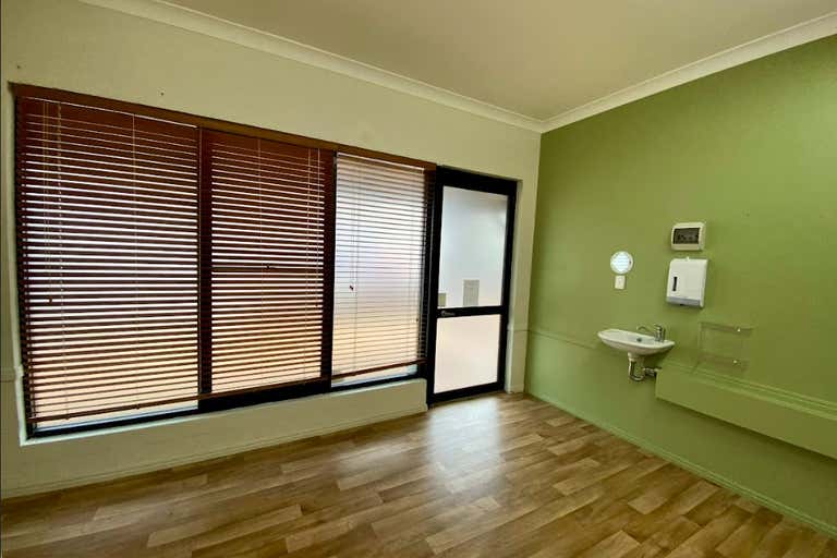 6 & 7, 168-170 Main Street Montville QLD 4560 - Image 4