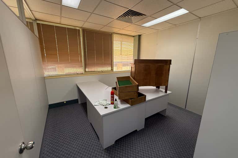 17 Napier Close Deakin ACT 2600 - Image 3