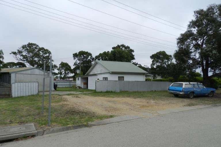 599-601 Princes Highway Bairnsdale VIC 3875 - Image 2