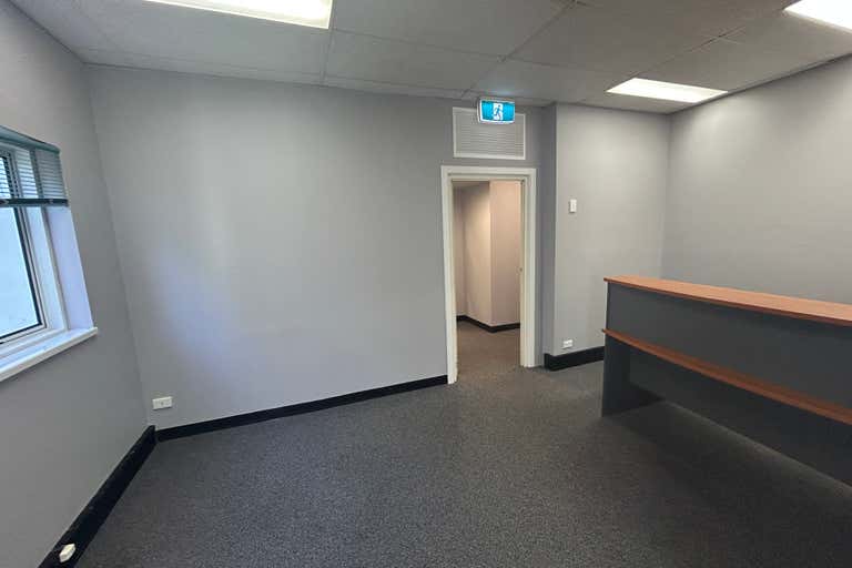 18D/120-124 Birkdale Road Birkdale QLD 4159 - Image 3